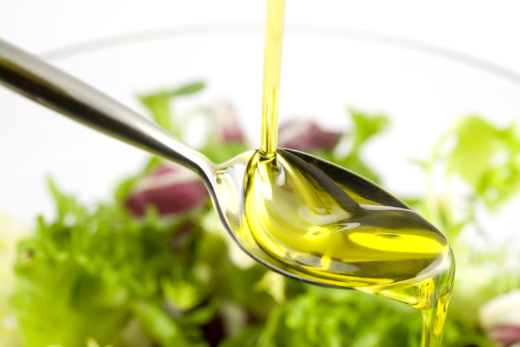 8 důvodů, proč ke krmení přidávat olivový olej