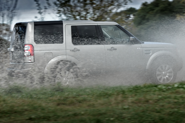 Land Rover Discovery 4: Hodně velká bouda!